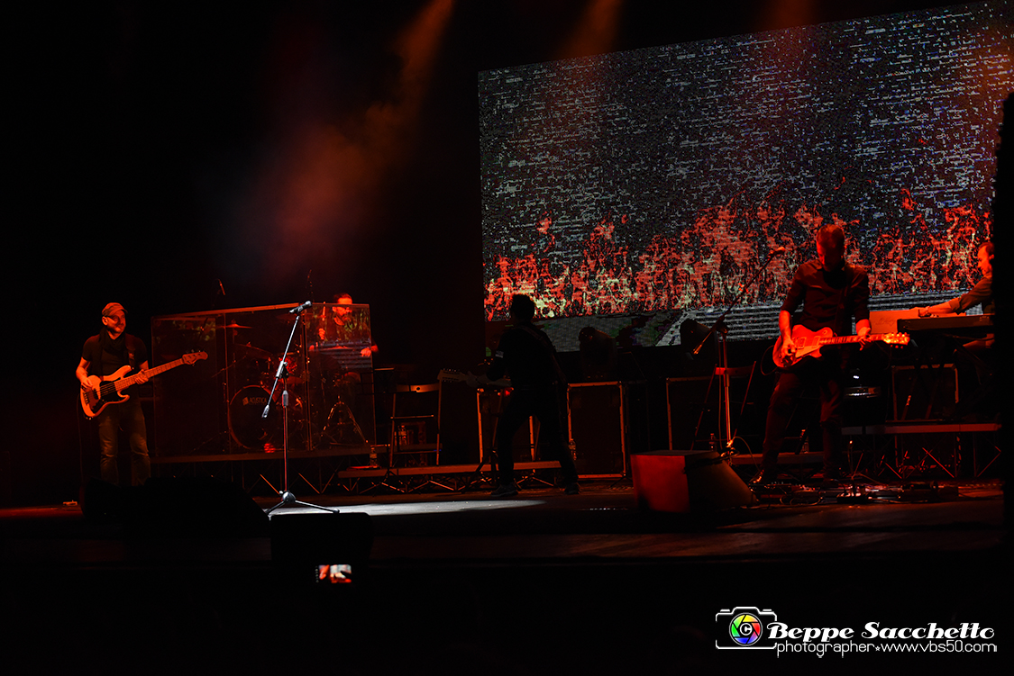 VBS_4095 - Concerto Edoardo Bennato - Peter Pan Rock 'n' Roll Tour.jpg